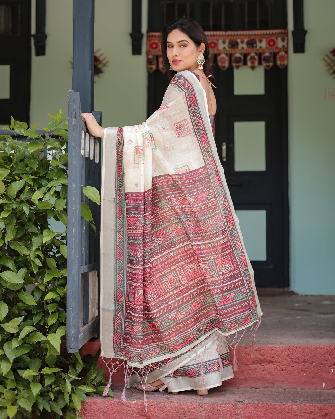 Off-white Pure Cotton Linen Saree with Intricate Geometric Pattern and Tassels on Edges LINEN H 131140