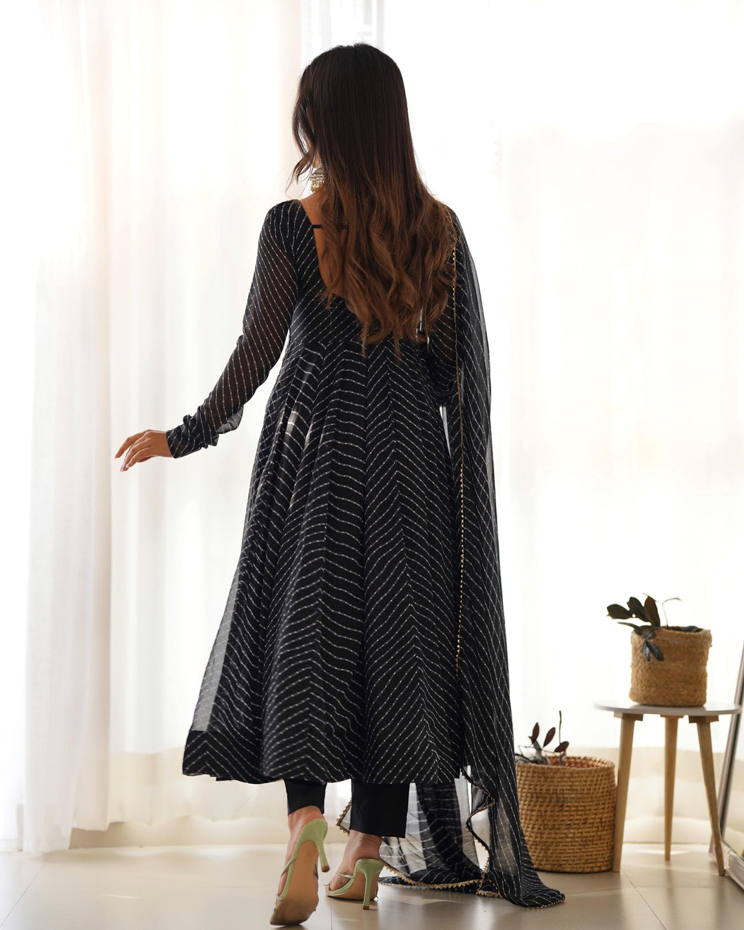 High-End Laheriya Print Anarkali Set with Dupatta & Pants β Perfect for Summer Weddings