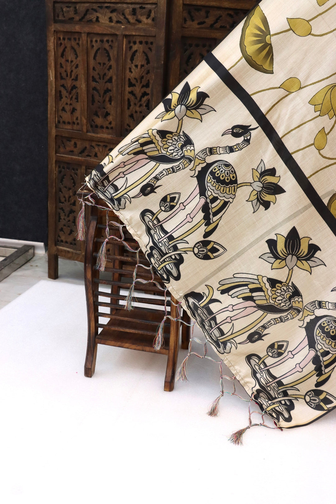 Ivory Malai Silk Dupatta with Mustard Floral Flow & Kalamkari Bird Pallu – Elegant Handcrafted Ethnic Accent