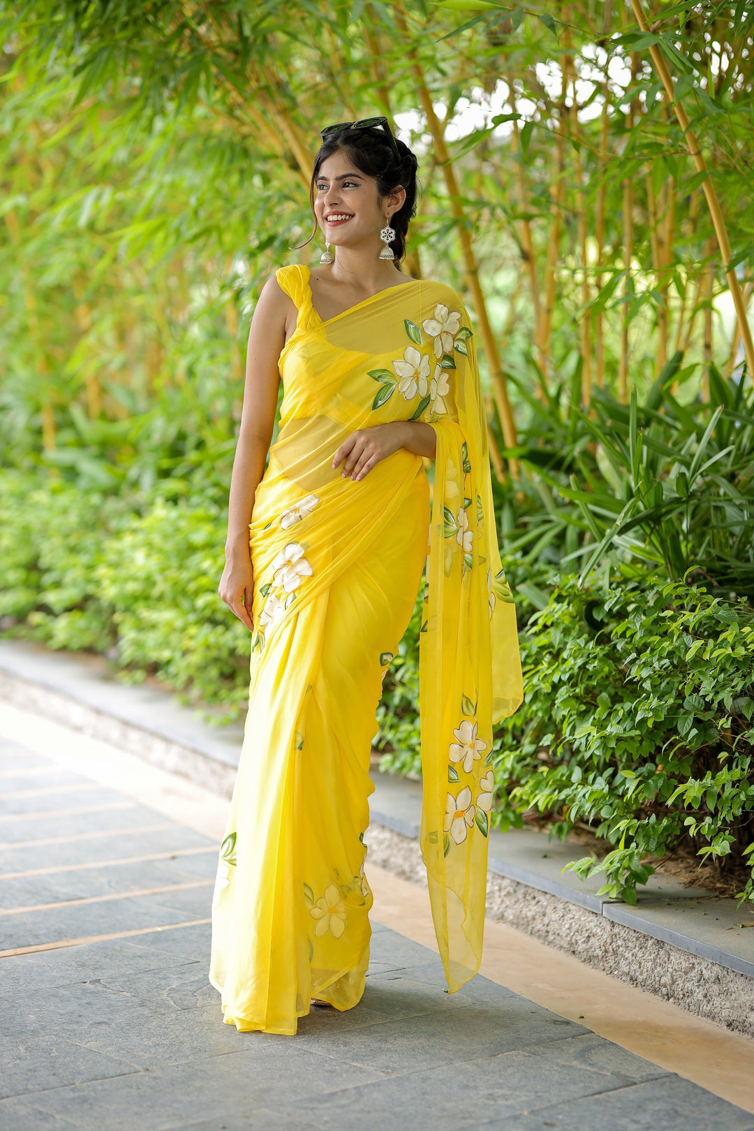 Sunshine Yellow Georgette Saree with Hand-Painted White Floral Motifs – Attached Blouse – 5.5 Meters