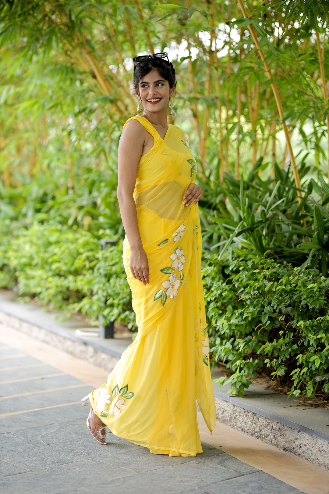 Sunshine Yellow Georgette Saree with Hand-Painted White Floral Motifs – Attached Blouse – 5.5 Meters