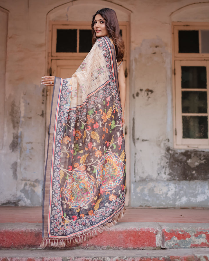 Designer Beige Saree with Contrast Black Pallu & Exquisite Ethnic Patterns