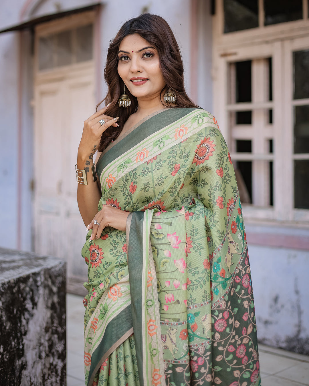 Graceful Green & Beige Saree with Exquisite Floral Prints – Perfect for Weddings & Festive Wear