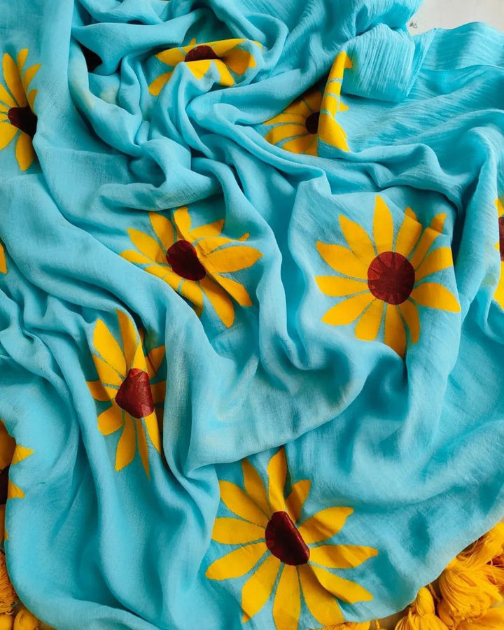 Elegant Linen Saree with Sunflower Print and Tassel Border – Lightweight Summer Wear