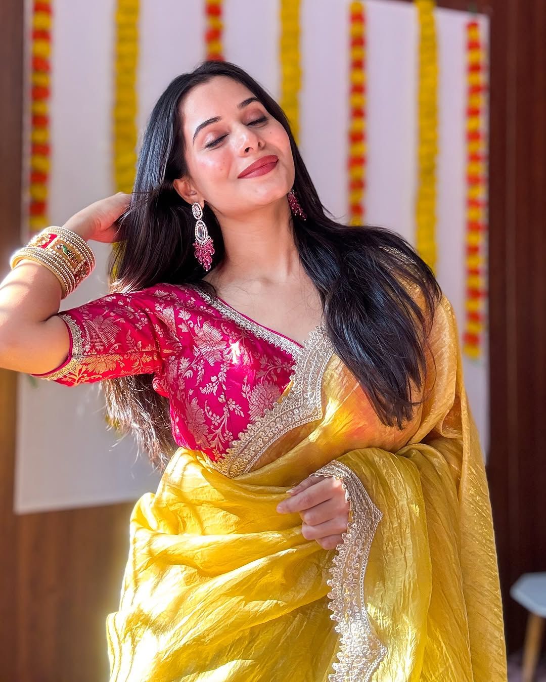 Gold Crush Saree with Embroidery Patti Border & Embroidered Blouse - Festive & Wedding Wear
