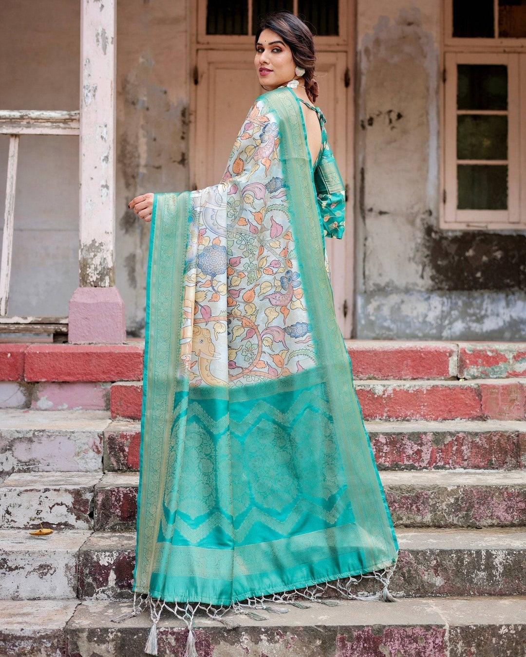 Graceful Green Banarasi Silk Saree with Vibrant Motifs and Zari Woven Pallu RICH VARSHA H 1171-80