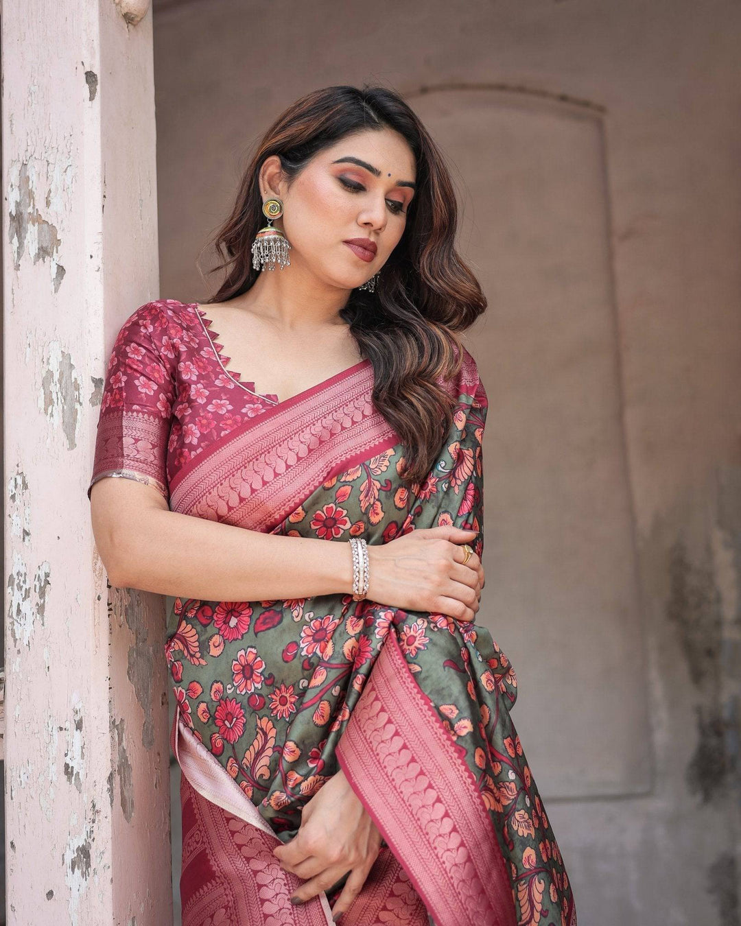 Luxurious Green Banarasi Silk Saree with Zari Border and Tassels RICH VARSHA H 1211-20