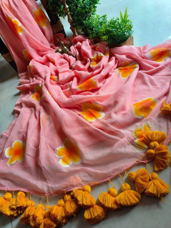 Elegant Linen Saree with Sunflower Print and Tassel Border – Lightweight Summer Wear