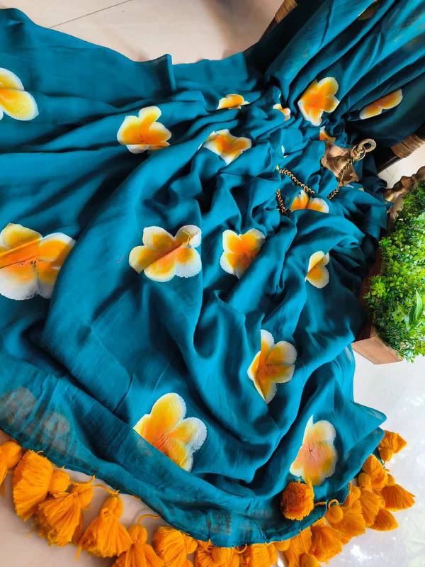 Elegant Linen Saree with Sunflower Print and Tassel Border – Lightweight Summer Wear