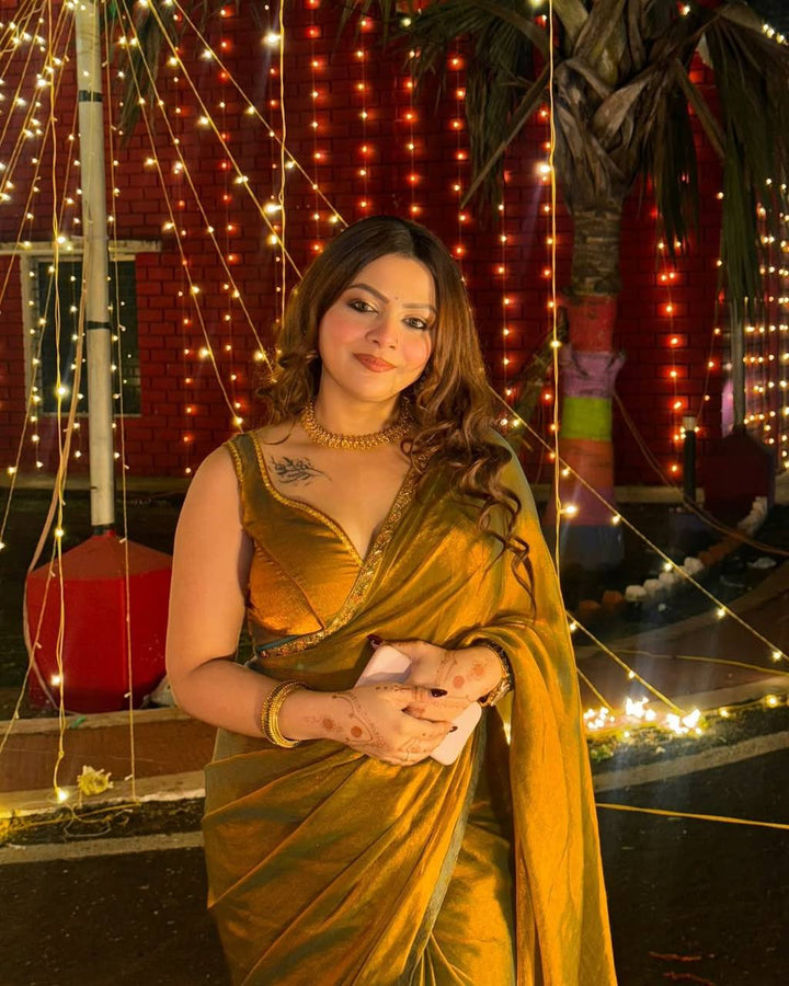 Gleaming Simri Golden Silk Saree – Shine Like a Star